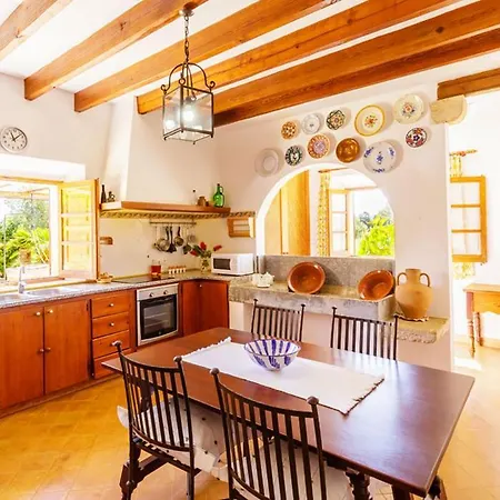 Sleeps 6 Pool Air Con Wifi Pollenca