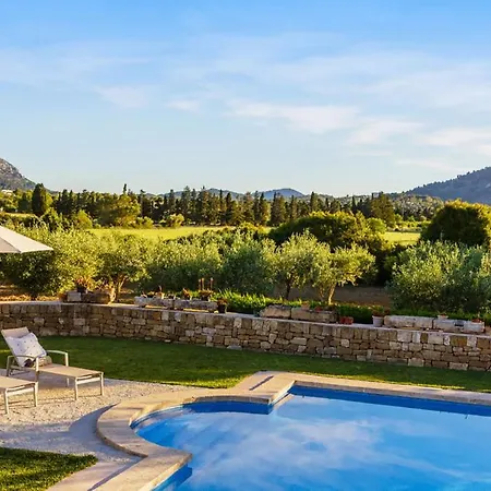 Sleeps 6 Pool Air Con Wifi *