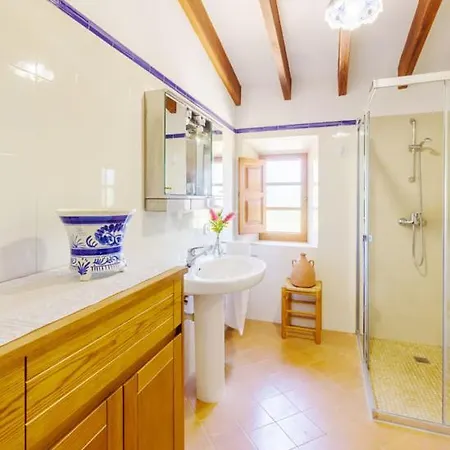 Sleeps 6 Pool Air Con Wifi *
